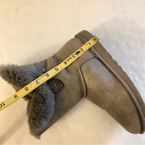 Ugg Bailey Button Boot Womens Size 10 Suede Fur Gray Boots Shoes Booties Grey - Picture 8 of 13